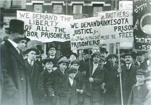 Роль органов государственной власти. ДЕМОКРАТИЗАЦИЯ СПОРТА. Повседневная жизнь Соединенных Штатов в эпоху процветания и «сухого закона».